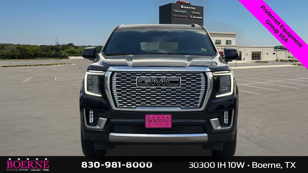 Used 2022 GMC Yukon XL Denali w/ Denali Premium Package RWD image 8