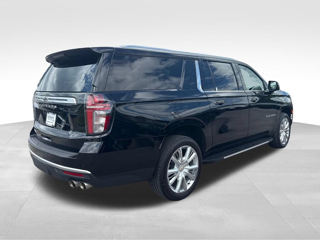 Used 2024 Chevrolet Suburban High Country AWD/4WD image 5