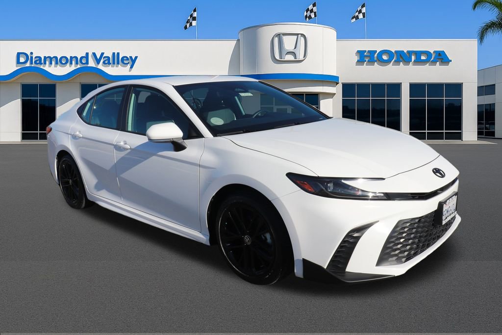 Used 2025 Toyota Camry SE
