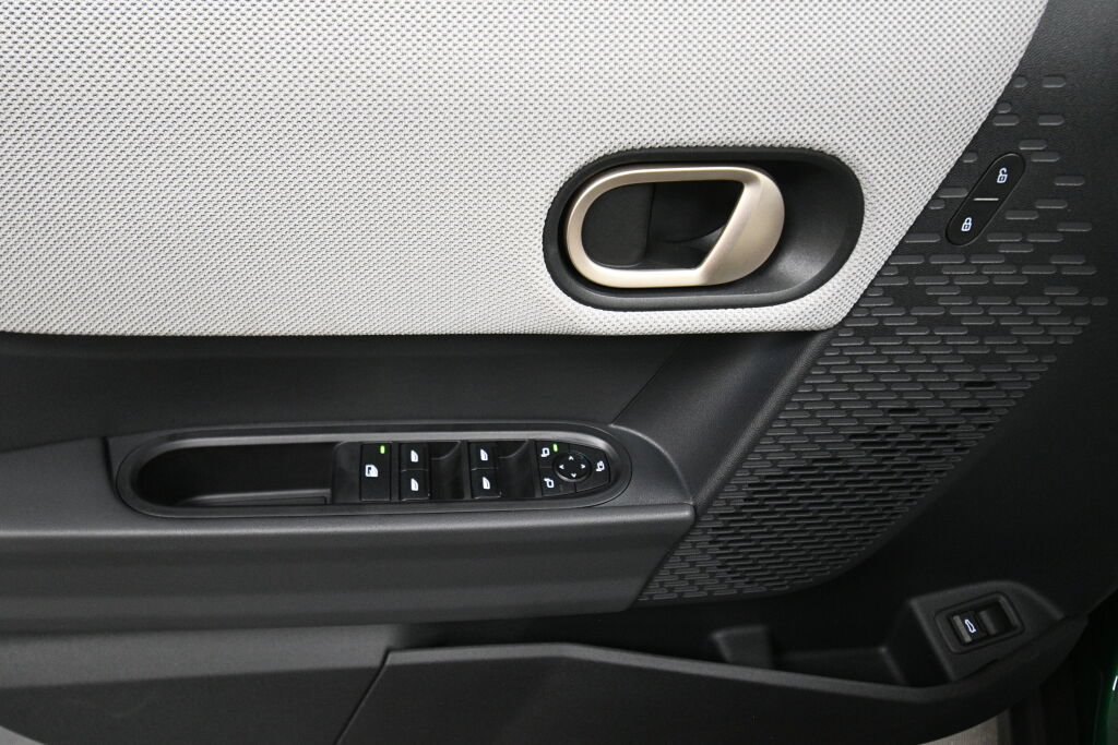 Used 2025 MINI Cooper S FWD image 12
