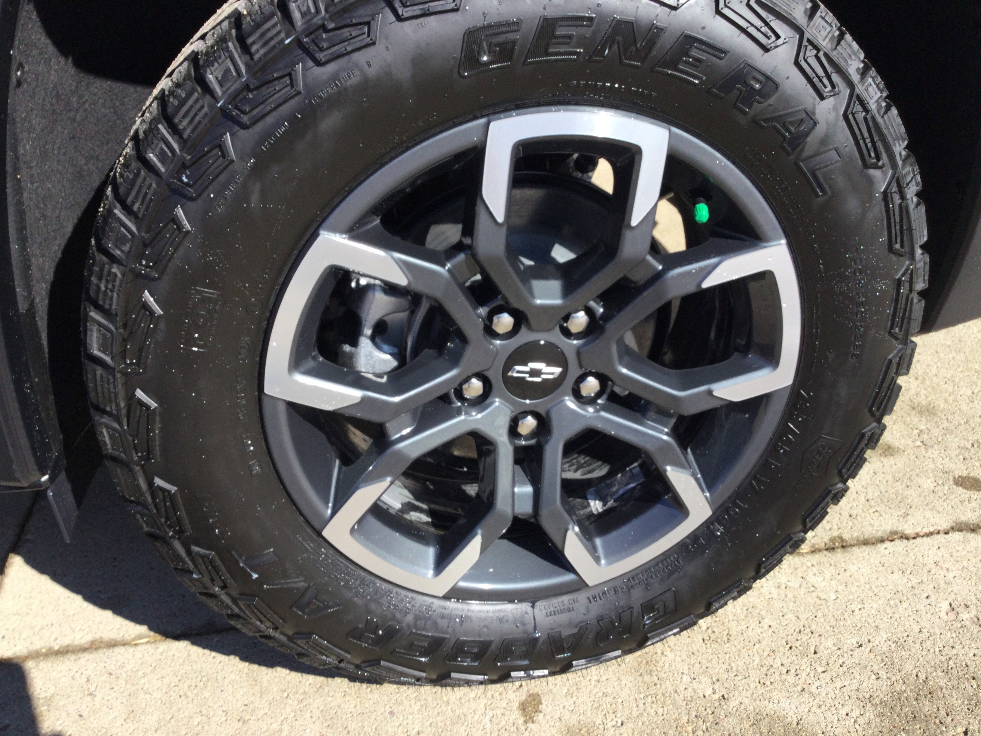 New 2026 Chevrolet Equinox ACTIV w/ Convenience Package III image 5