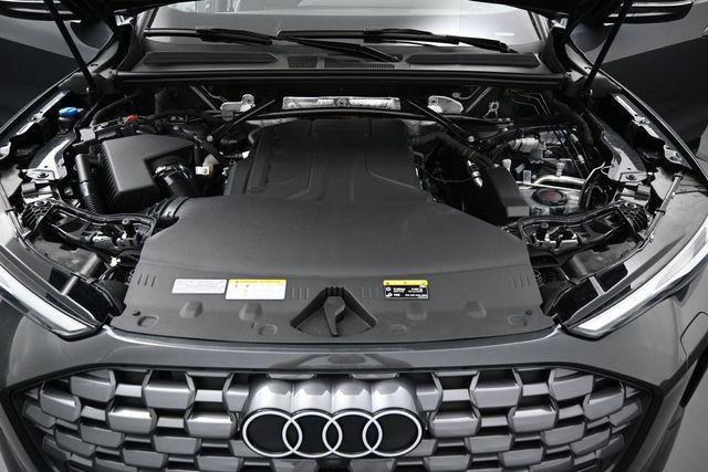 Certified 2025 Audi Q5 Premium w/ Convenience Package AWD/4WD image 38