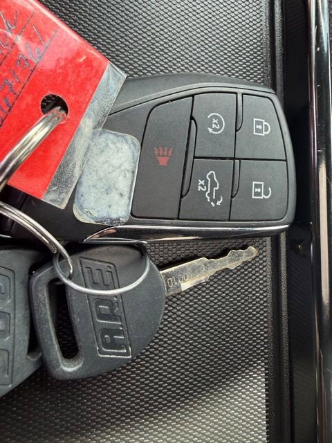 Certified 2022 Chevrolet Silverado 1500 ZR2 w/ Technology Package image 36