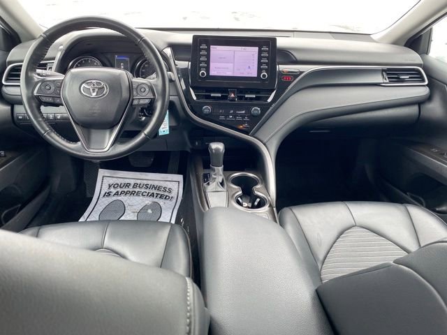 Used 2023 Toyota Camry SE image 5