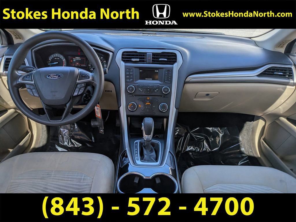 Used 2016 Ford Fusion SE image 14