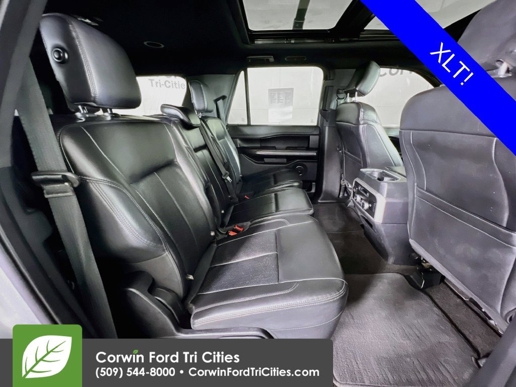 Used 2020 Ford Expedition Max XLT w/ Equipment Group 202A AWD/4WD image 16