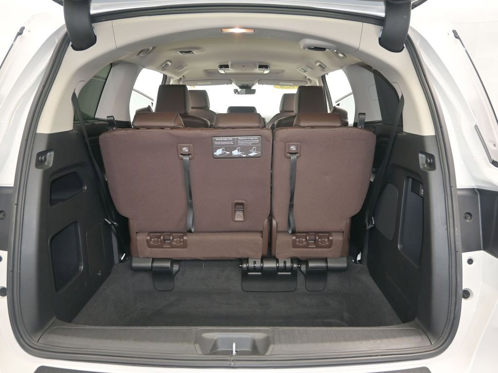 Used 2026 Honda Odyssey Touring image 11