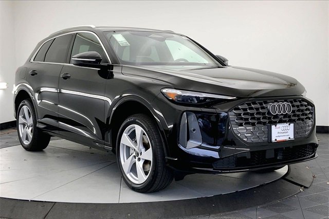 New 2025 Audi Q5 2.0T Premium Plus image 1