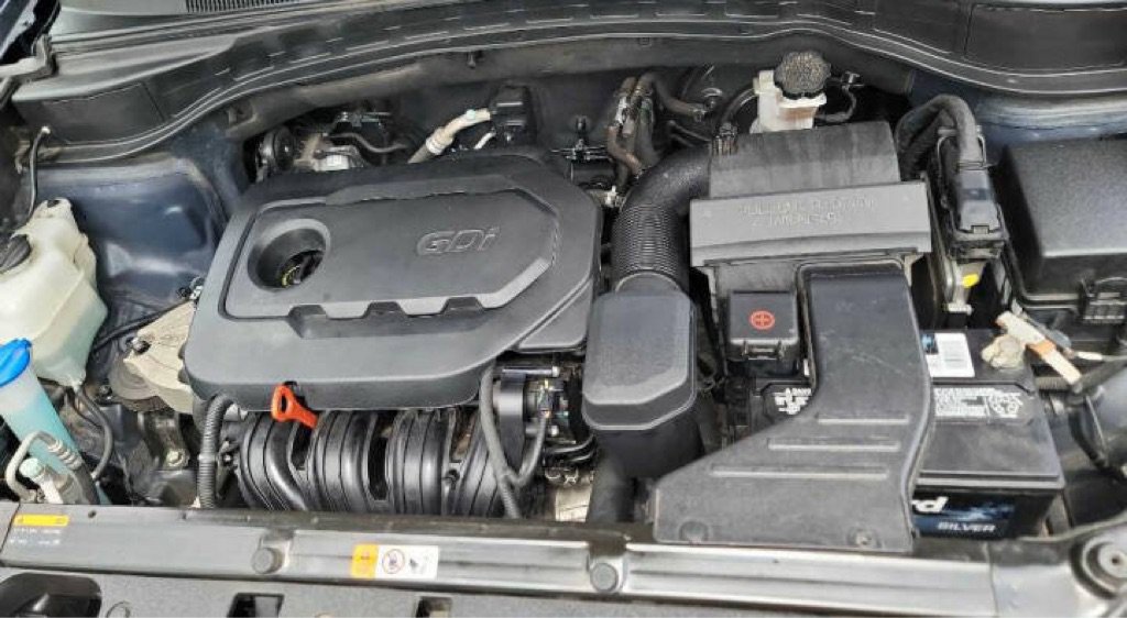 Used 2017 Hyundai Santa Fe Sport FWD image 18