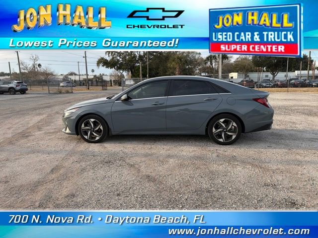 Used 2023 Hyundai Elantra Limited image 5