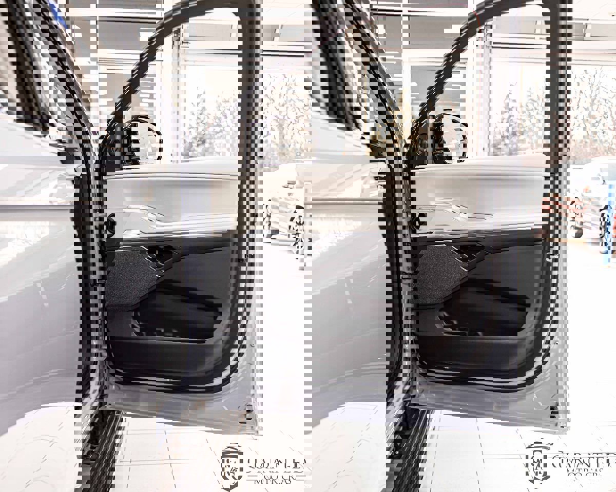 Used 2025 Lincoln Navigator Reserve image 41