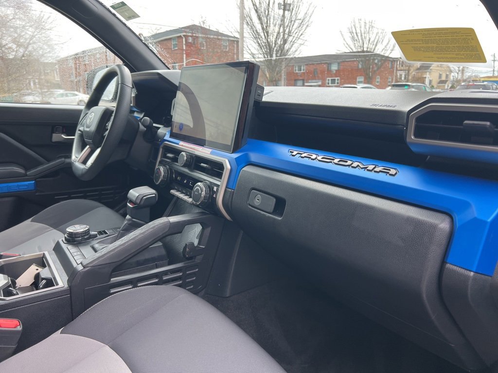Used 2024 Toyota Tacoma TRD Sport image 26