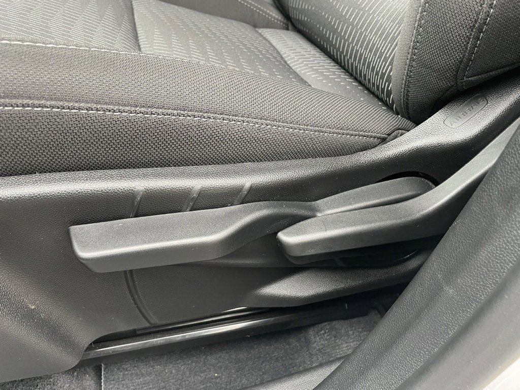 Certified 2025 Chevrolet Equinox LT image 24