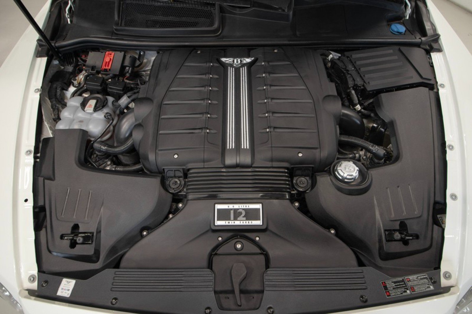 Used 2017 Bentley Bentayga image 68