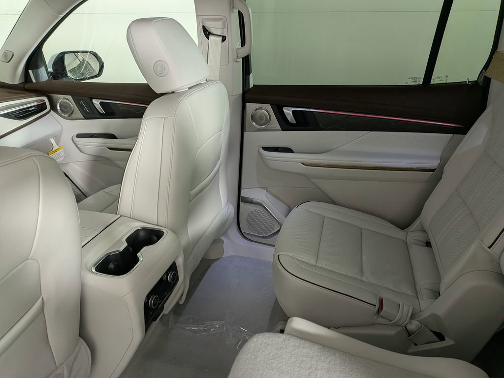 New 2026 Buick Enclave Avenir AWD/4WD image 32