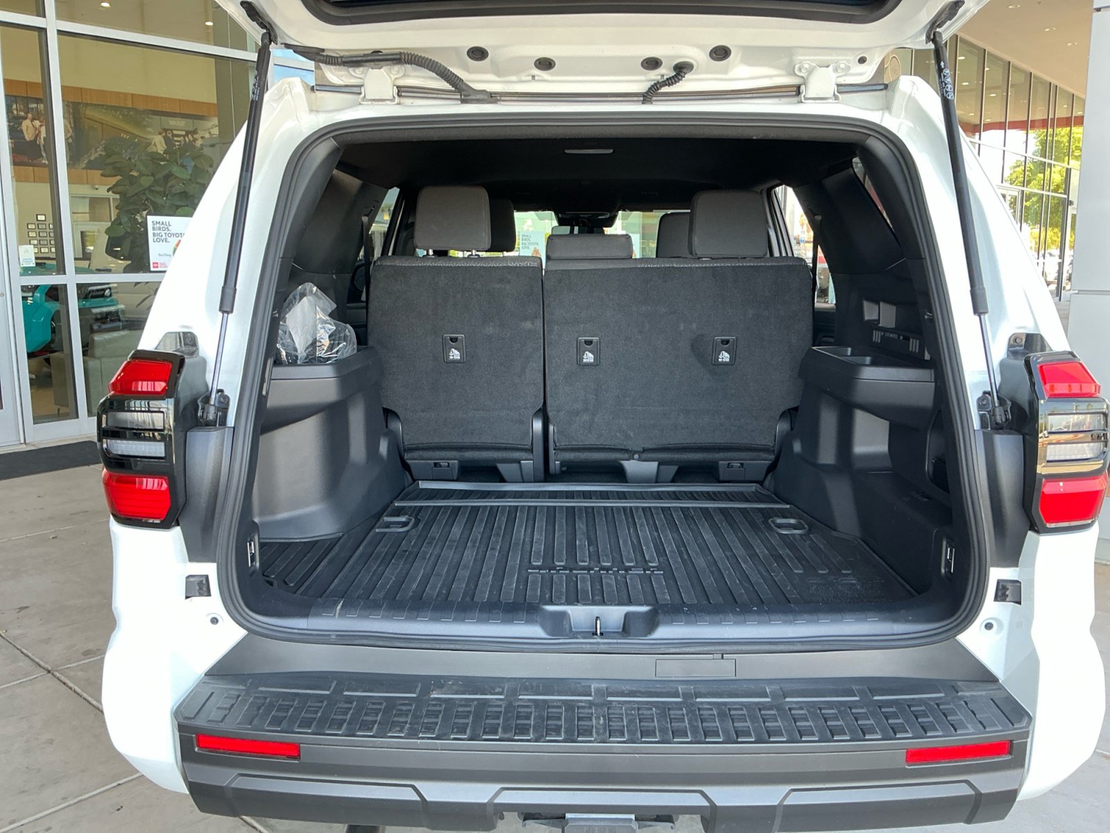 Certified 2026 Toyota 4Runner SR5 AWD/4WD image 34