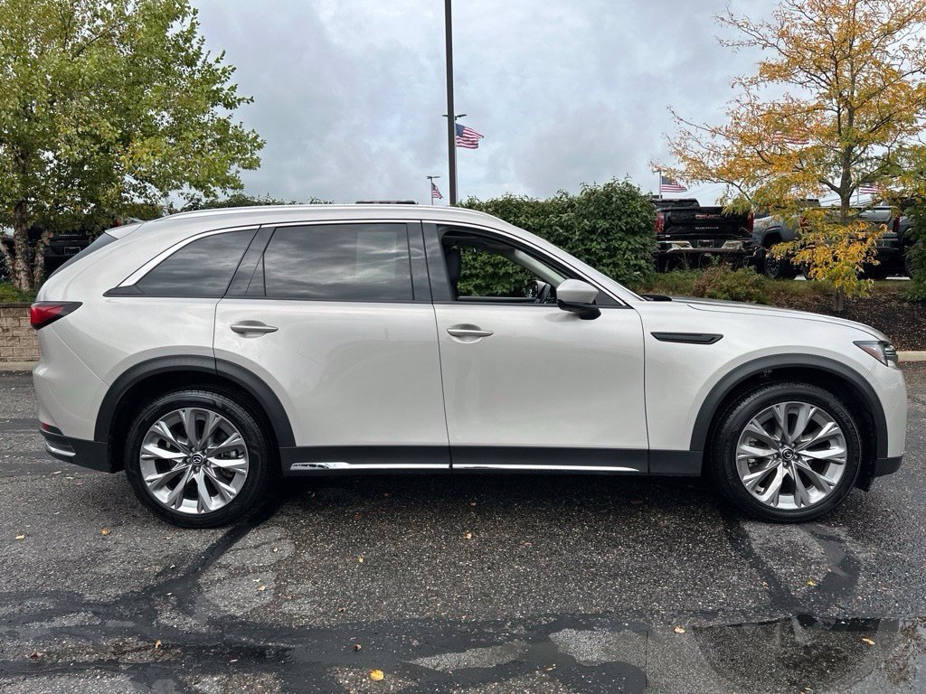 Used 2024 MAZDA CX-90 3.3 Turbo w/ Premium Package AWD/4WD image 16
