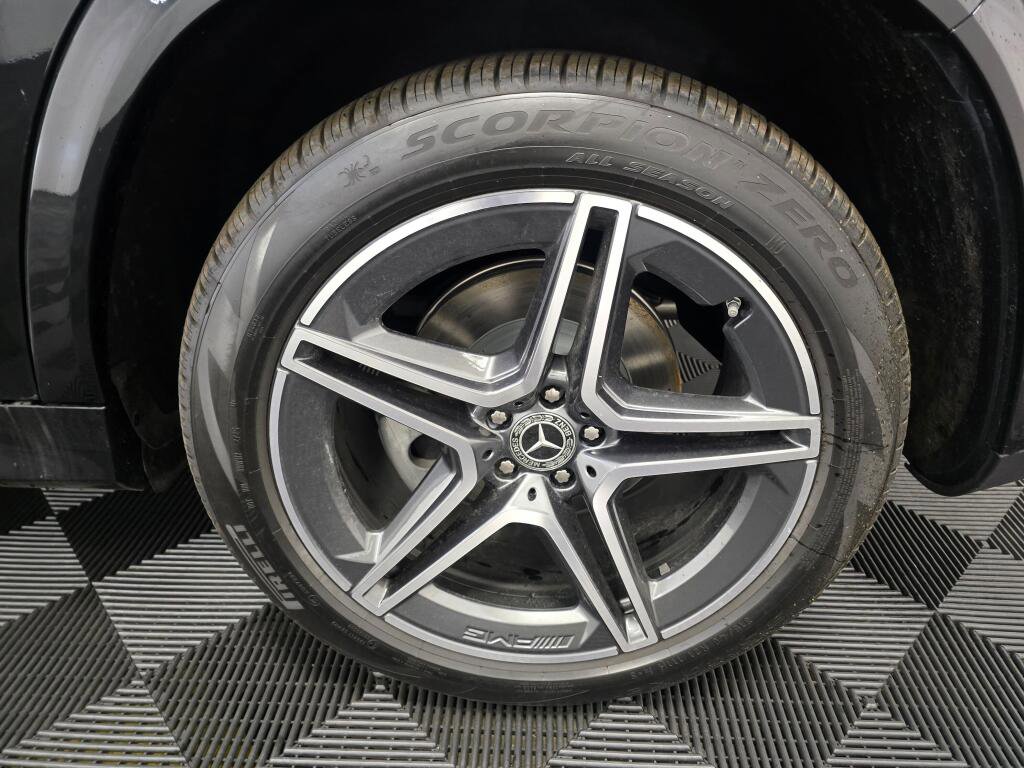 New 2026 Mercedes-Benz GLS 450 4MATIC image 23