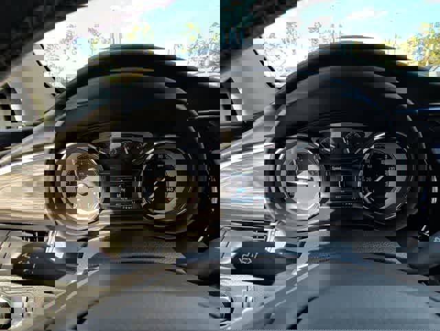 Used 2019 Buick Envision Essence w/ LPO, Road Trip Package image 31