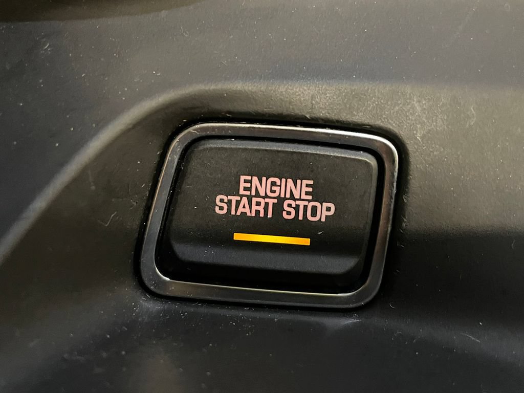 Used 2019 Chevrolet Camaro LT RWD image 58