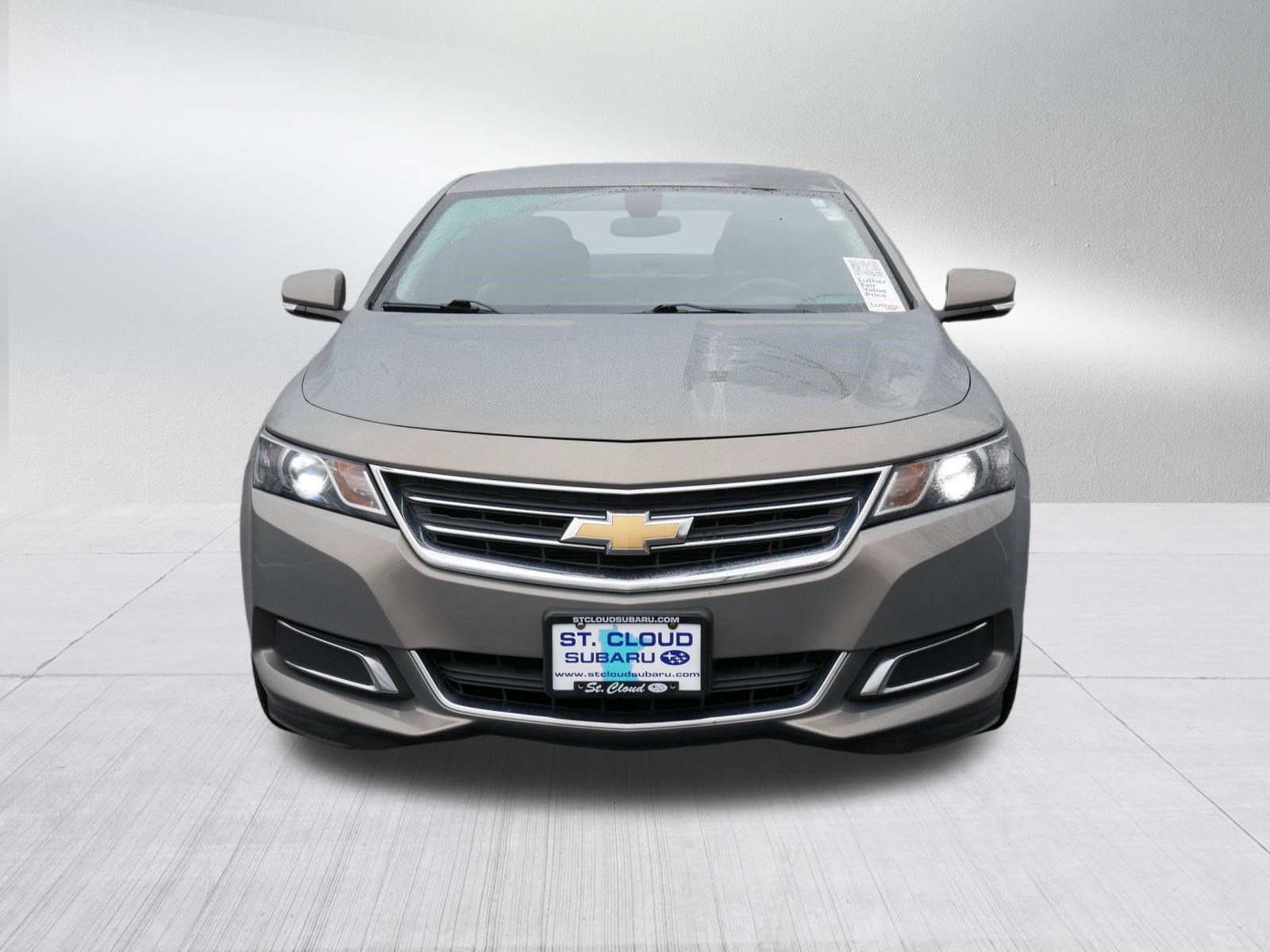 Used 2017 Chevrolet Impala LT FWD image 2