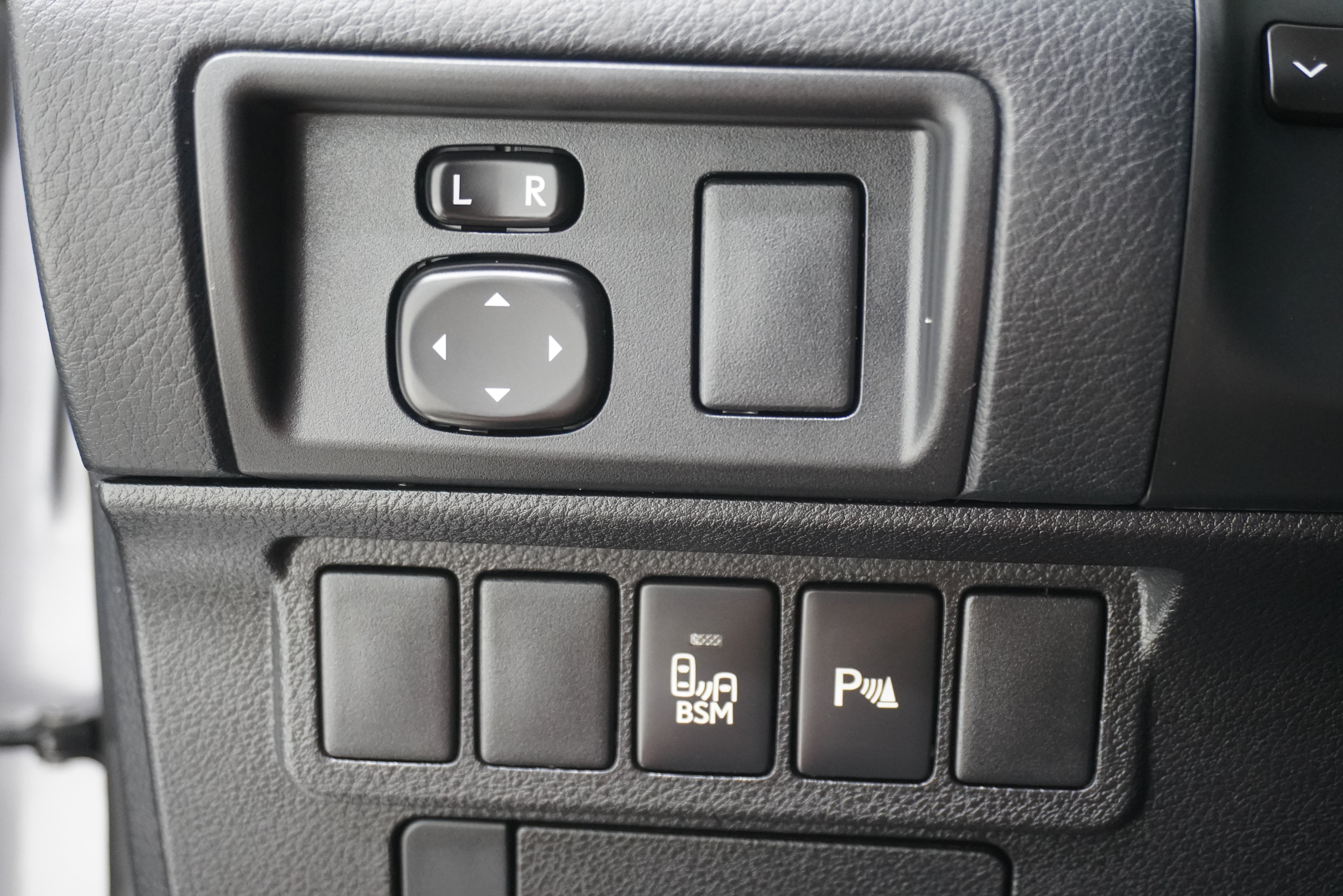 Used 2015 Lexus ES 350 w/ Premium Package FWD image 28