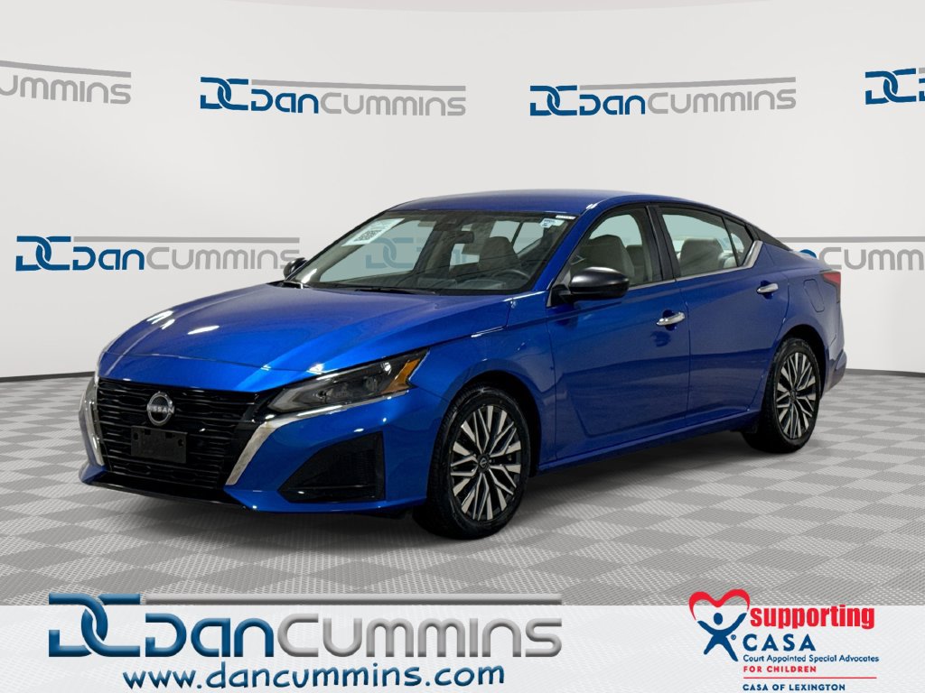 Used 2025 Nissan Altima 2.5 SV FWD image 1