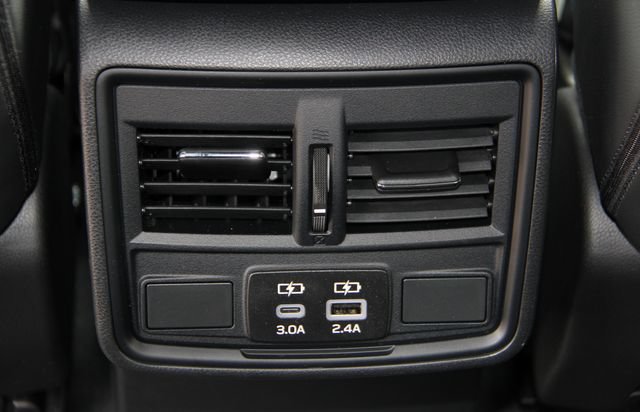 Used 2025 Subaru Forester Premium AWD/4WD image 33