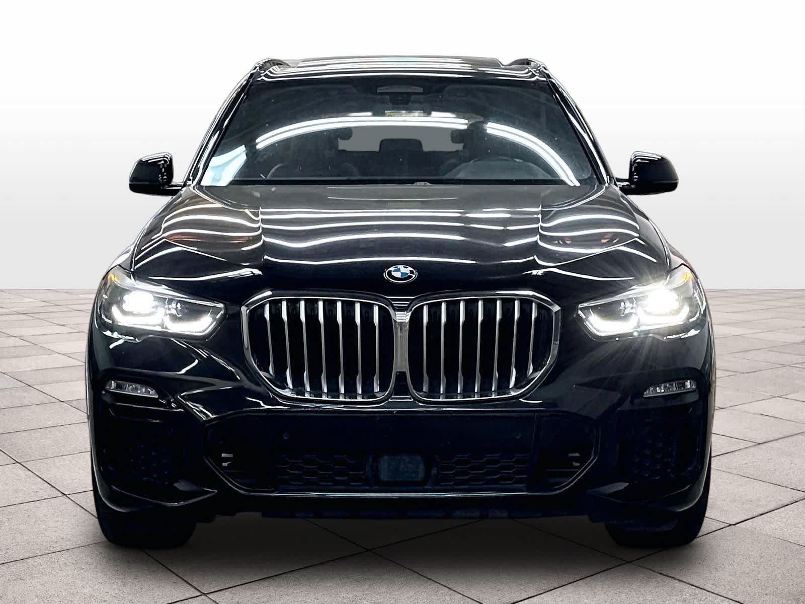 Used 2021 BMW X5 xDrive40i w/ M Sport Package AWD/4WD image 3