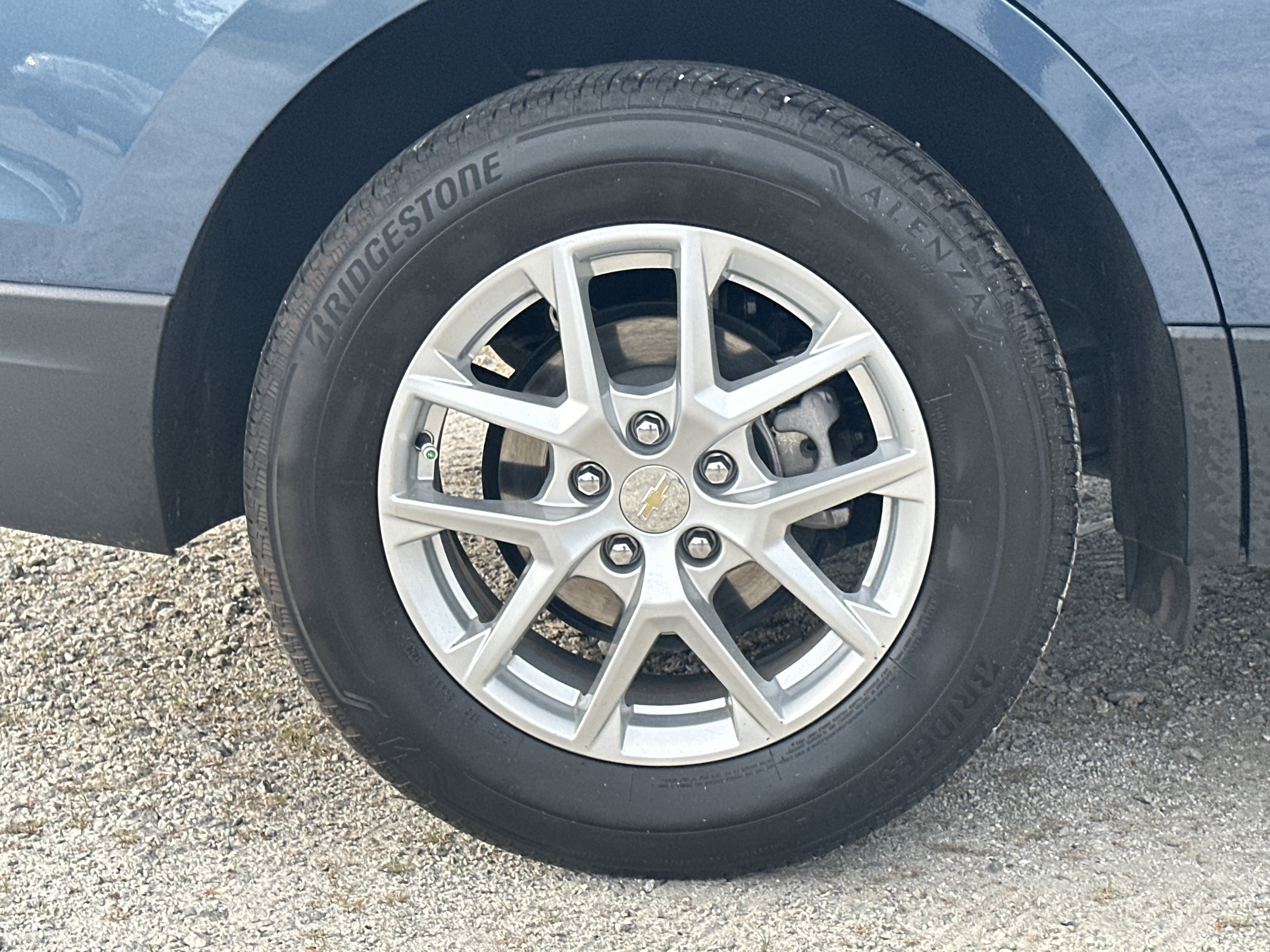 Used 2024 Chevrolet Equinox LT AWD/4WD image 17