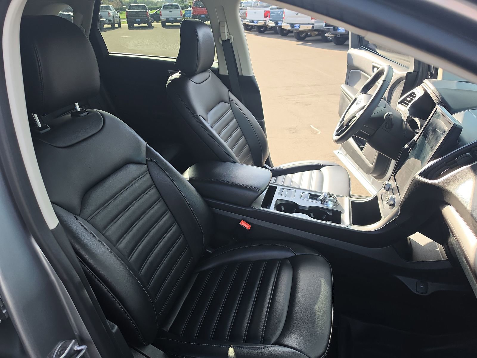 Used 2023 Ford Edge SEL AWD/4WD image 19