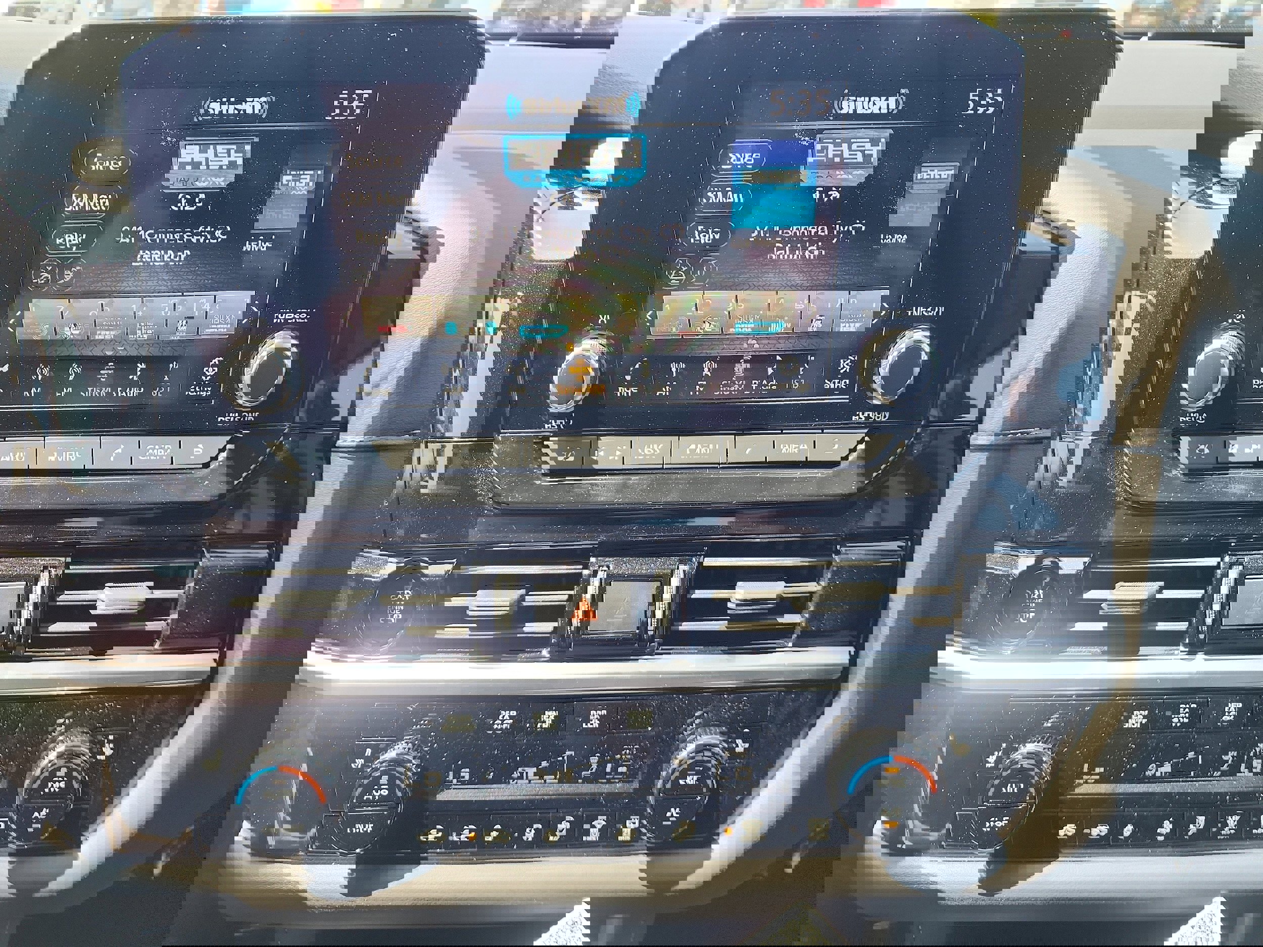 New 2025 Nissan Pathfinder SV image 13