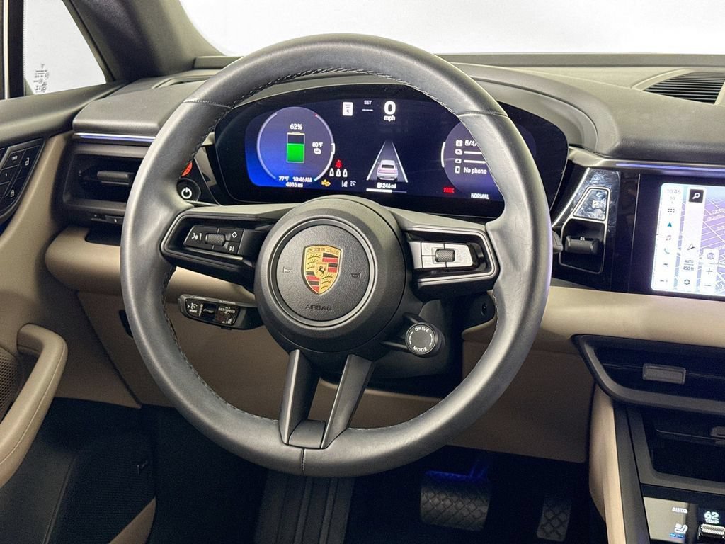 Certified 2025 Porsche Macan Electric RWD image 19