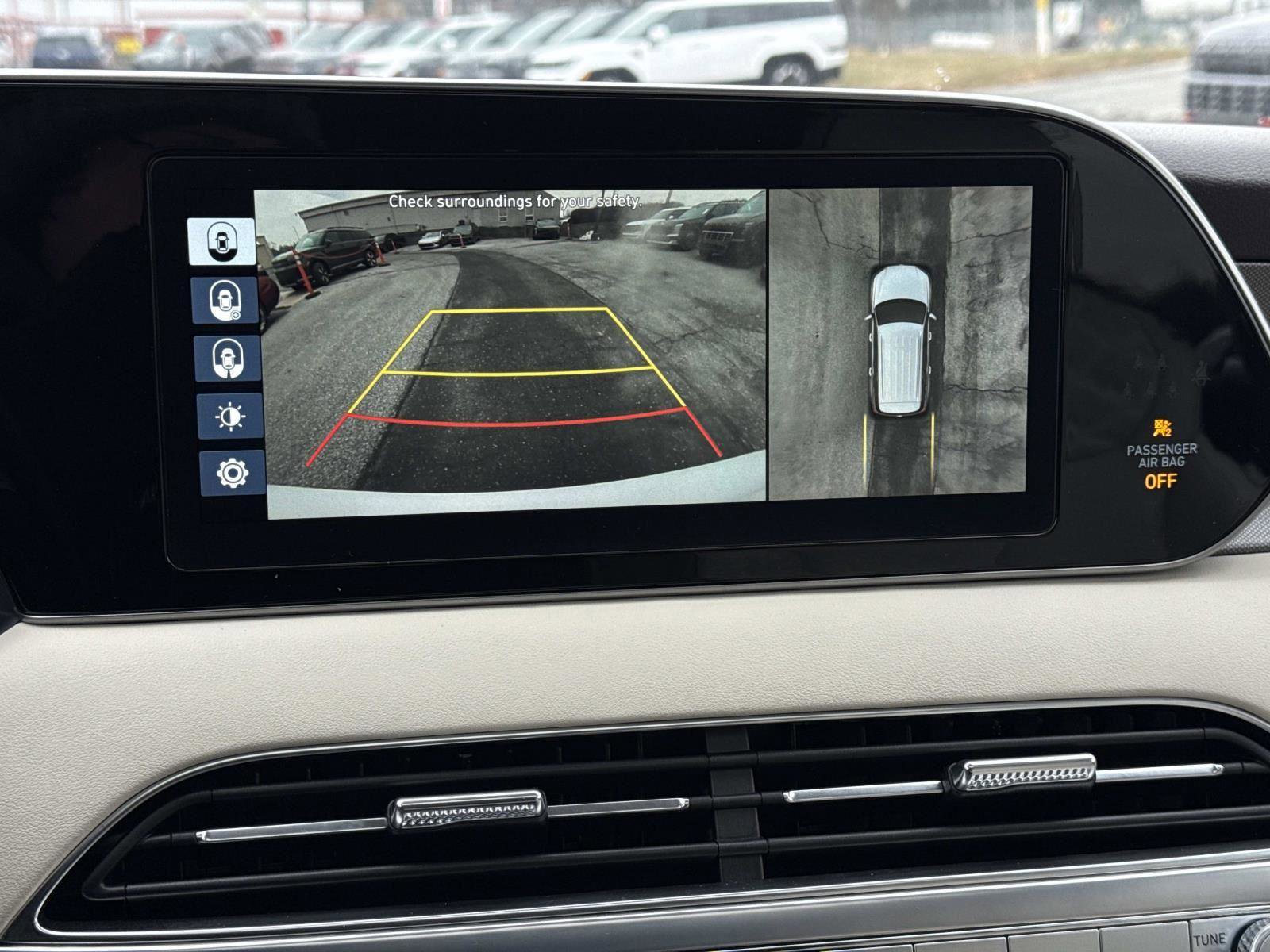 Used 2020 Hyundai Palisade Limited w/ Winter Weather Package AWD/4WD image 6