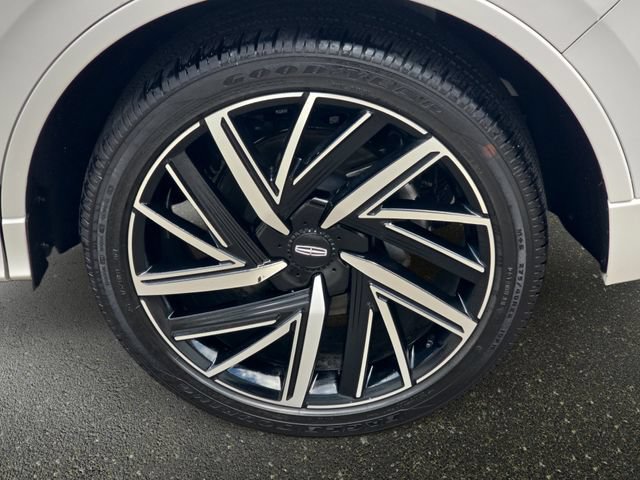 Used 2025 Lincoln Aviator Black Label w/ Jet Appearance Package AWD/4WD image 37