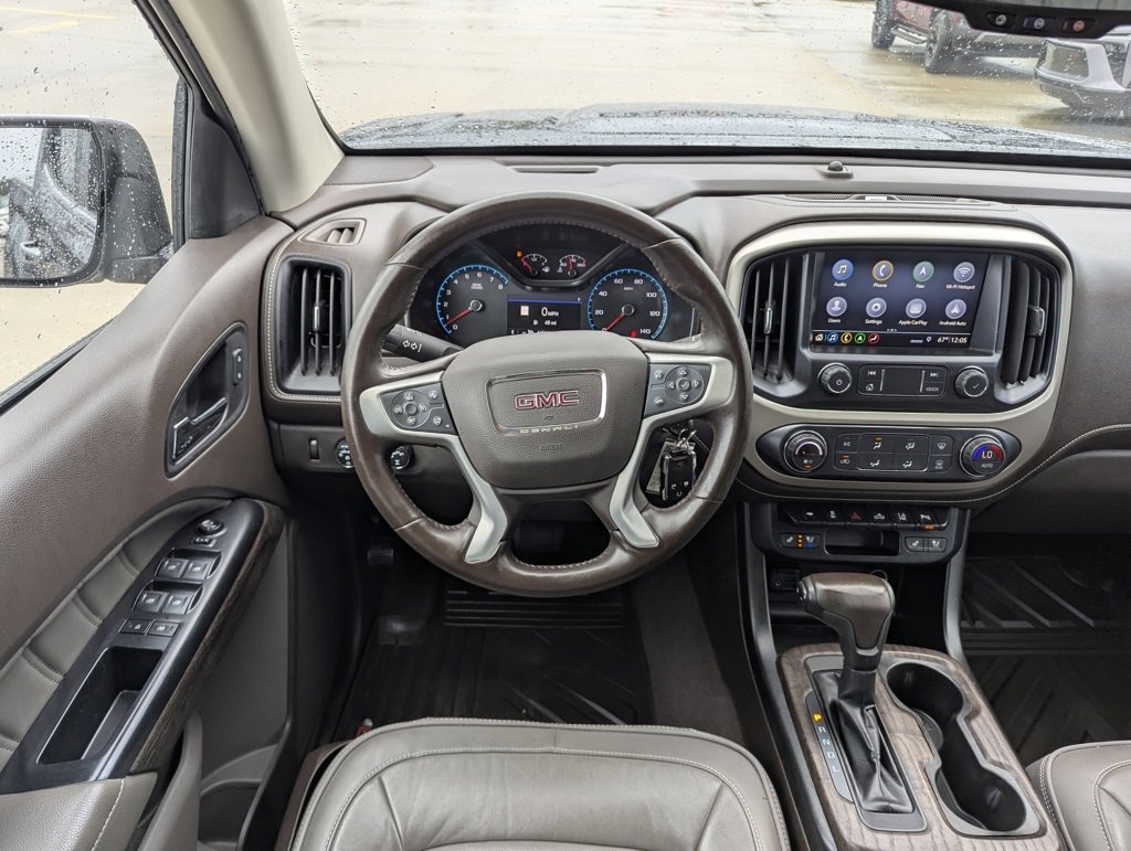 Used 2021 GMC Canyon Denali image 3