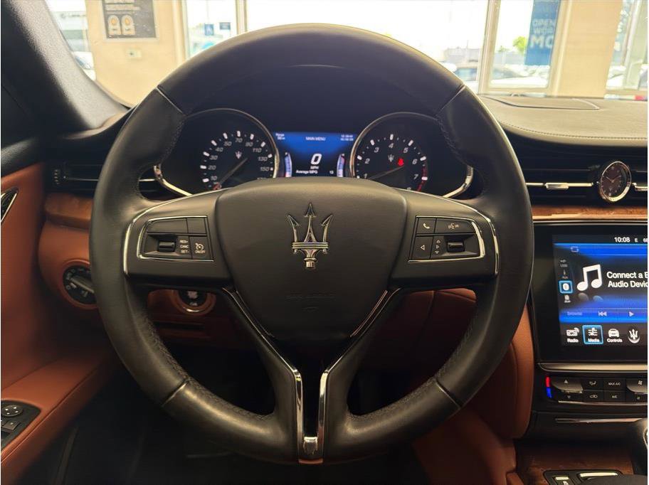 Used 2018 Maserati Quattroporte S RWD image 17