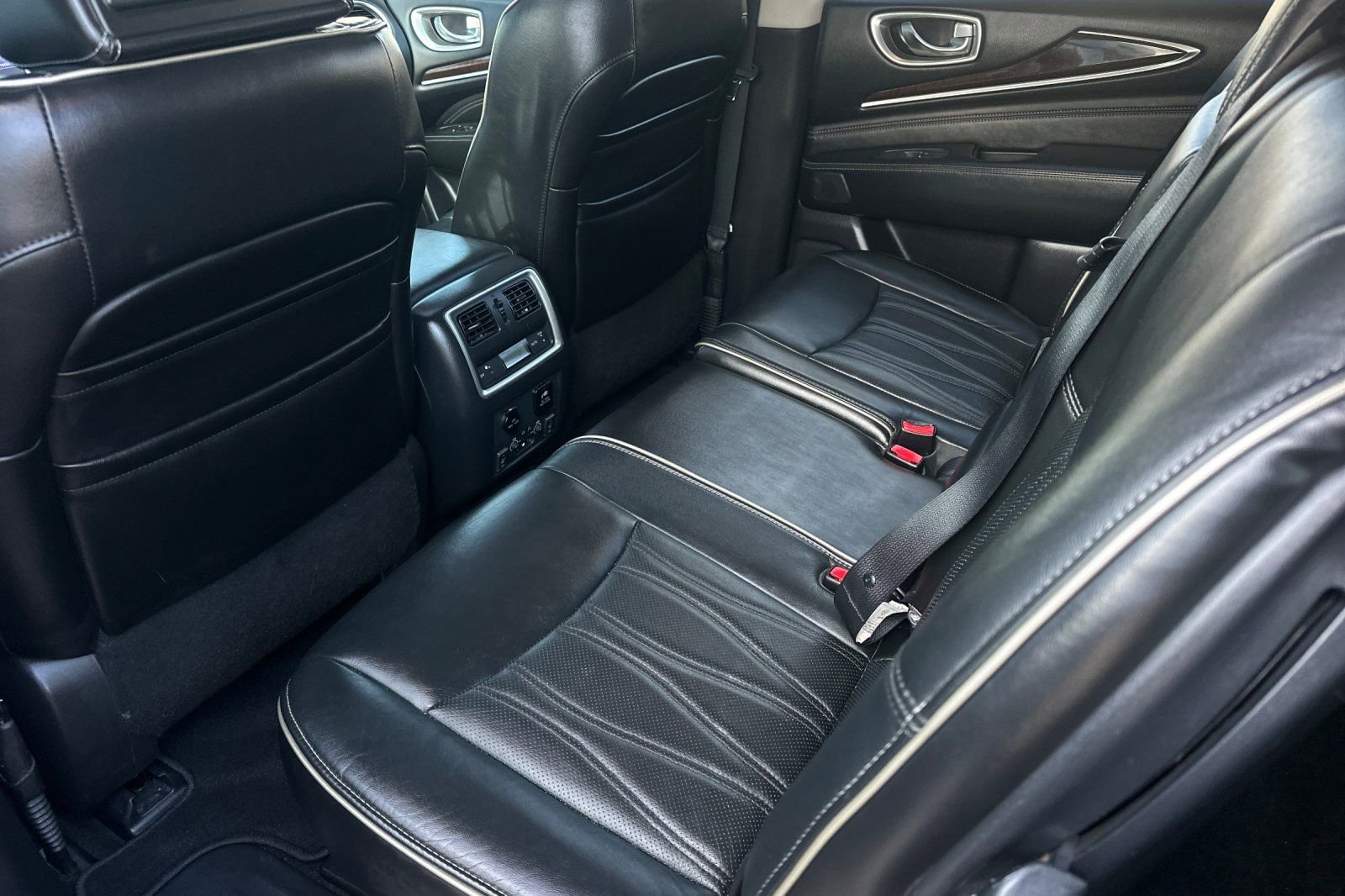 Used 2016 INFINITI QX60 AWD Hybrid image 14