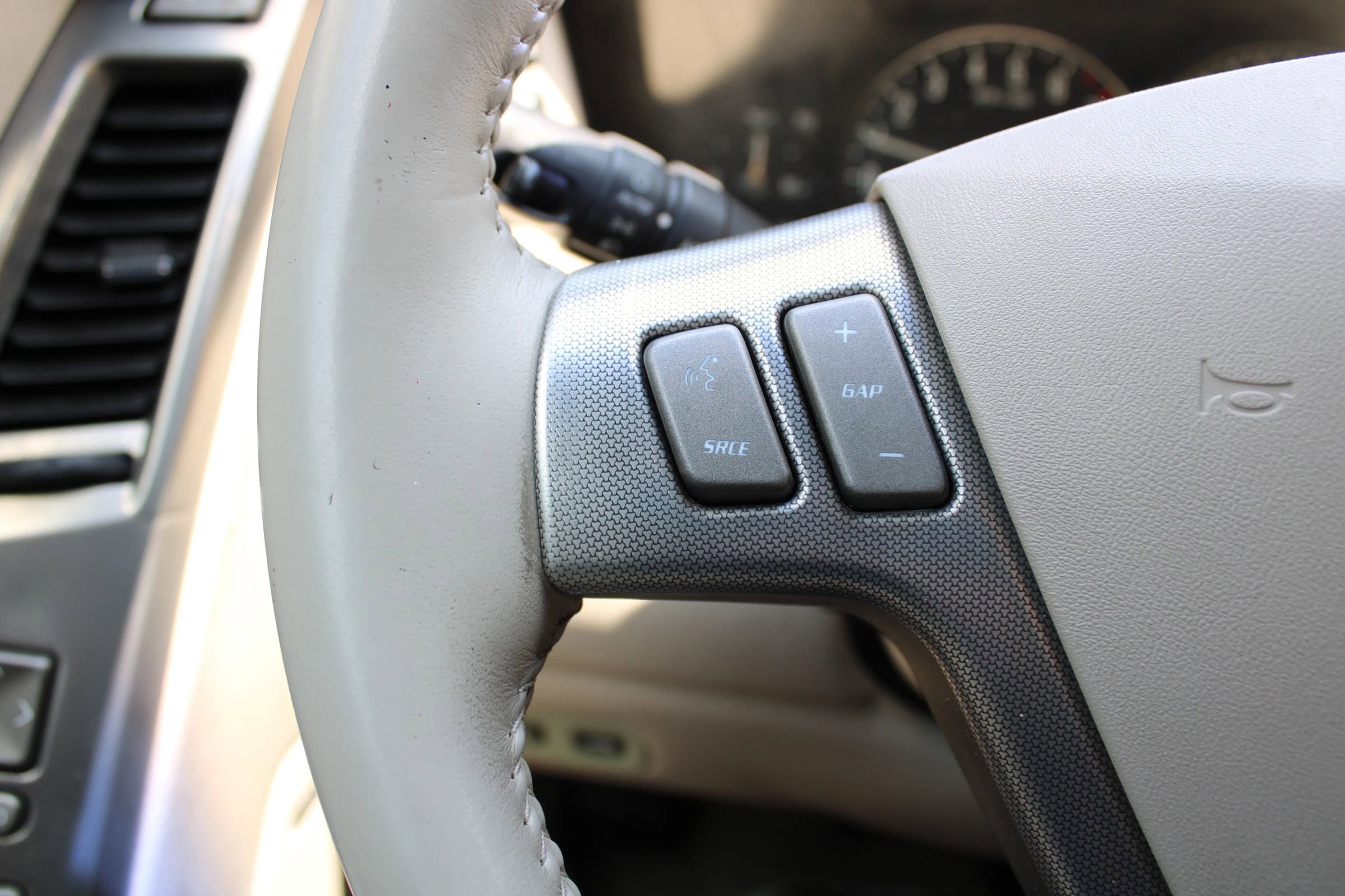 Used 2006 Cadillac XLR image 15