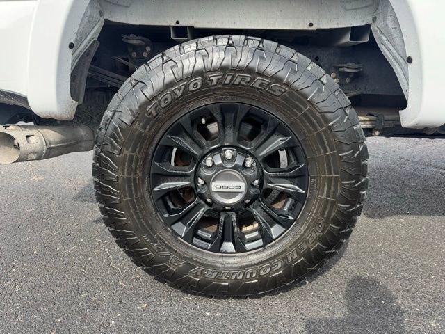 Used 2021 Ford F350 Lariat w/ Tremor Off-Road Package AWD/4WD image 22