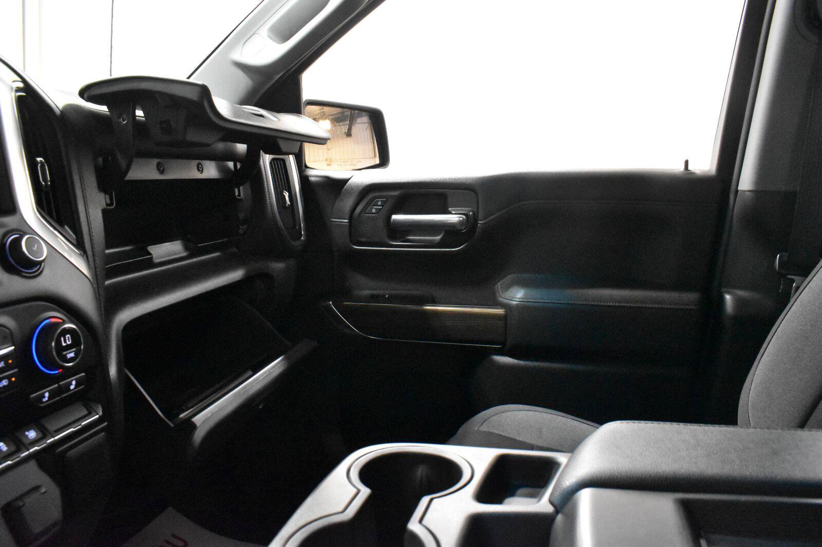 Used 2022 Chevrolet Silverado 1500 RST AWD/4WD image 17