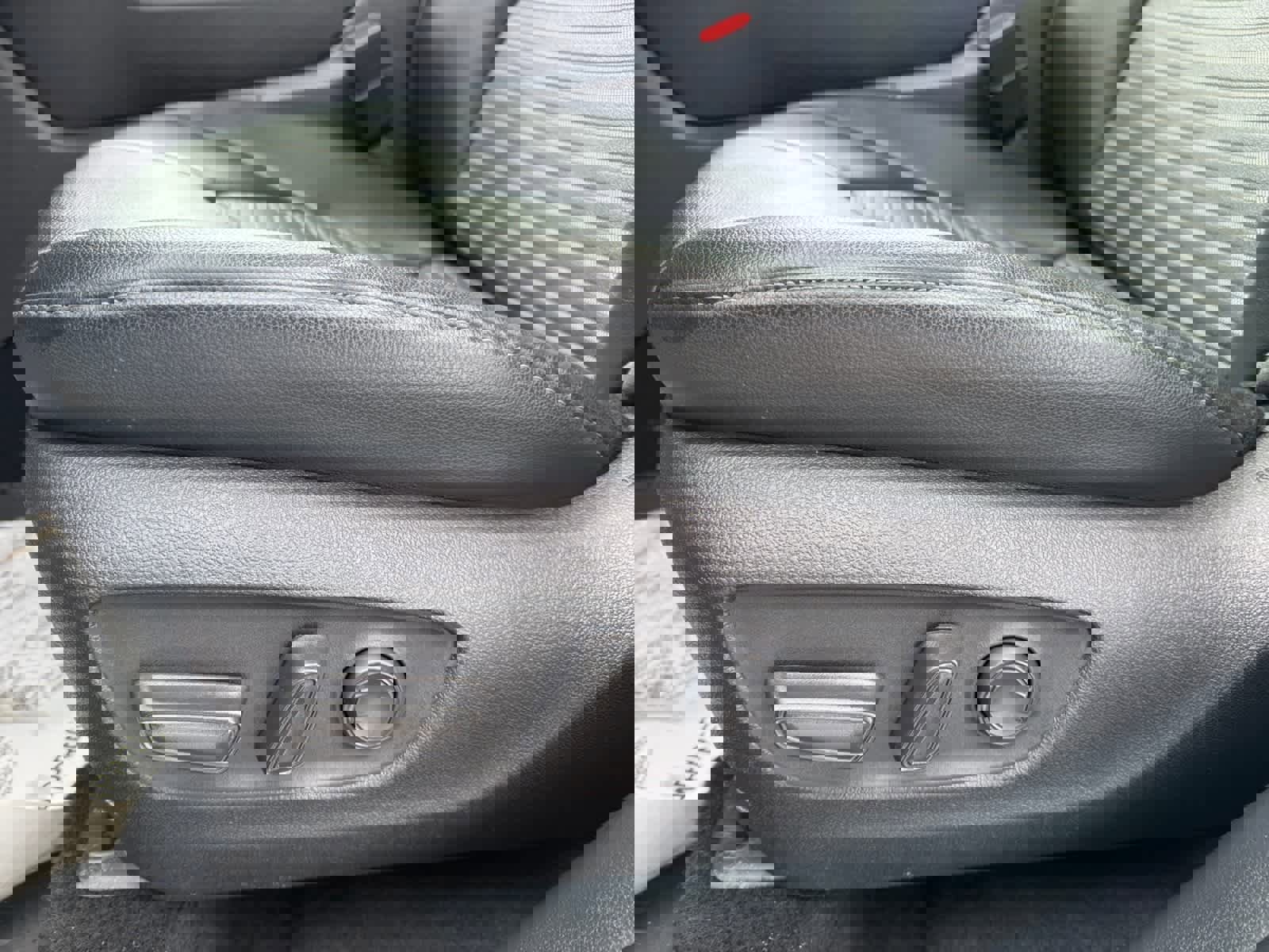 Used 2024 Toyota Highlander XSE image 18