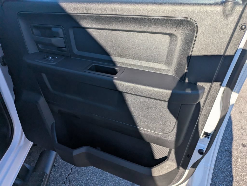 New 2026 RAM 3500 Tradesman w/ Chrome Appearance Group AWD/4WD image 29