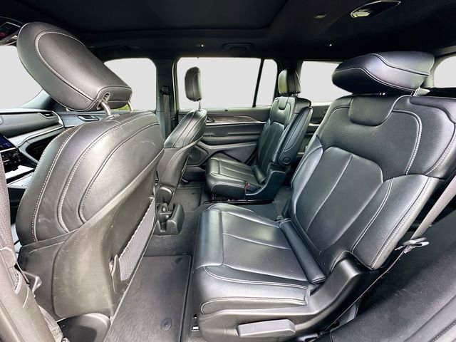 Used 2024 Jeep Grand Cherokee L Limited w/ Luxury Tech Group II image 25