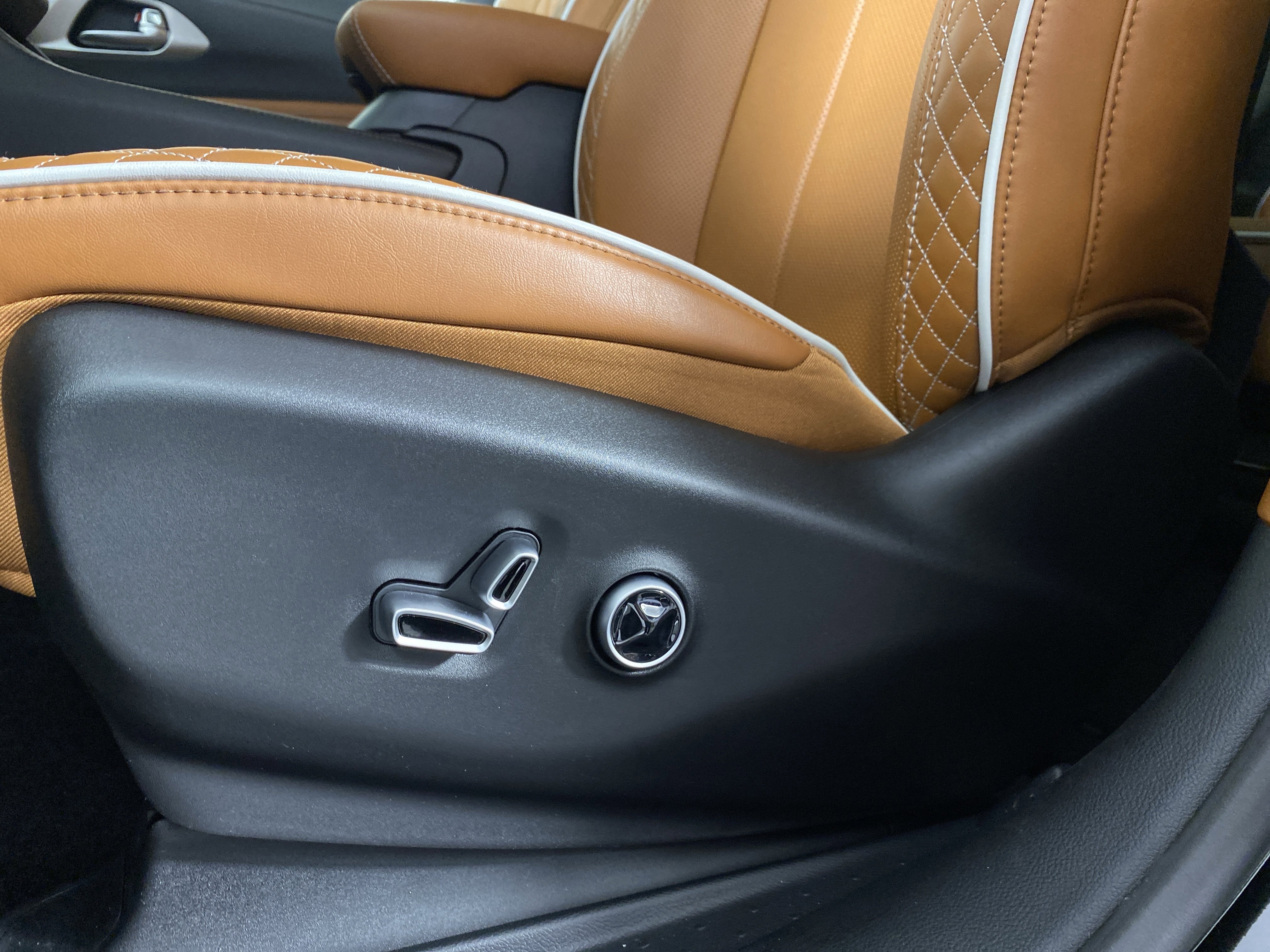 New 2026 Chrysler Pacifica Pinnacle AWD/4WD image 14