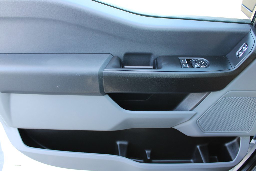 Used 2024 Ford F550 4x4 Regular Cab Super Duty image 21