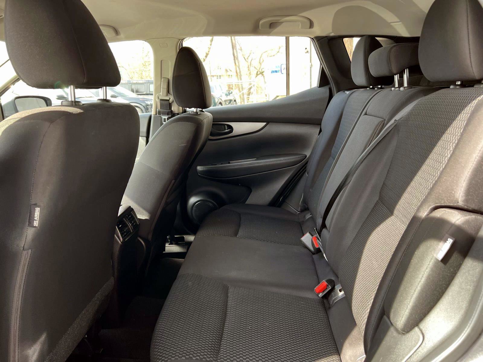 Used 2022 Nissan Rogue Sport S AWD/4WD image 11