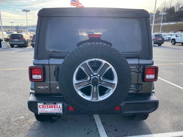 Used 2020 Jeep Wrangler Unlimited Sahara w/ Cold Weather Group AWD/4WD image 4