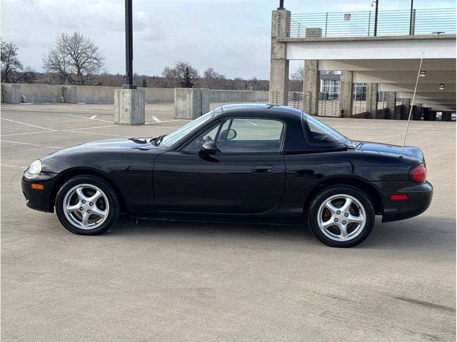 Used 2002 MAZDA MX-5 Miata image 4