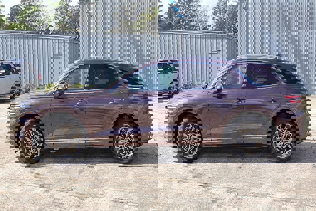 Used 2023 Genesis GV70 2.5T w/ Advanced Package image 24